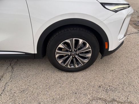 Used 2024 Buick Envision Preferred AWD/4WD image 27