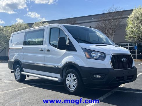Used 2024 Ford Transit 250 Low Roof w/ Exterior Upgrade Package image 4