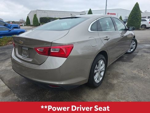Used 2025 Chevrolet Malibu LT image 8