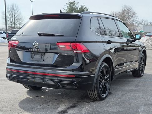 Used 2022 Volkswagen Tiguan SE R-Line image 3