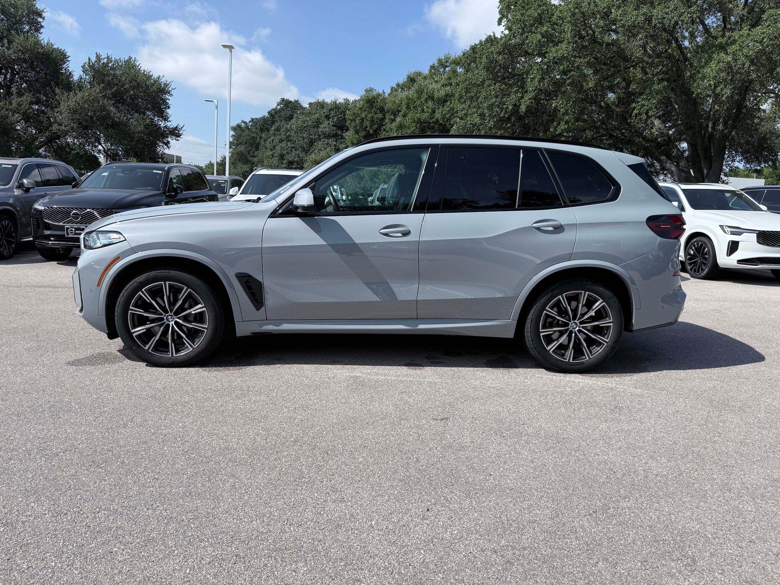 Used 2026 BMW X5 sDrive40i RWD image 3