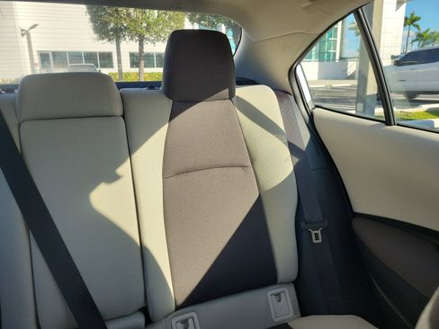 Used 2025 Toyota Corolla LE image 22