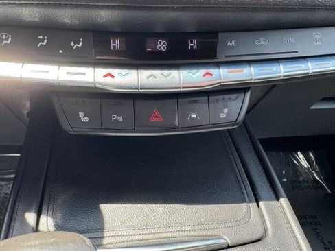 Used 2019 Cadillac XT4 Sport w/ Cold Weather Package AWD/4WD image 27
