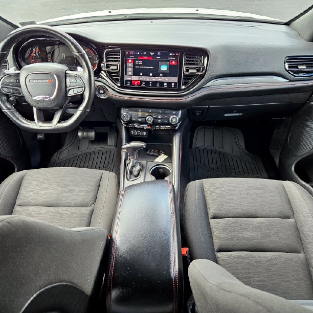 Used 2025 Dodge Durango GT AWD/4WD image 23