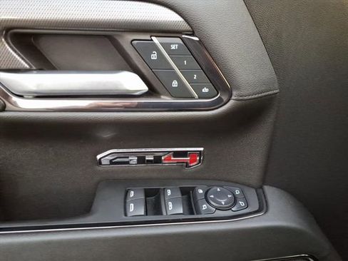 Used 2024 GMC Sierra 1500 AT4 w/ Technology Package image 31