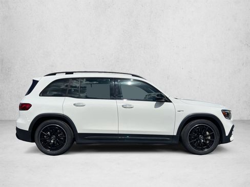 Used 2022 Mercedes-Benz GLB 35 AMG 4MATIC image 4