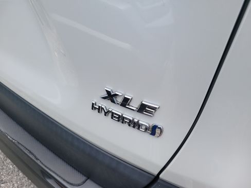 Used 2023 Toyota RAV4 XLE Premium AWD/4WD image 10