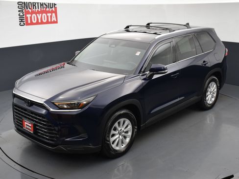 Used 2024 Toyota Grand Highlander AWD image 27