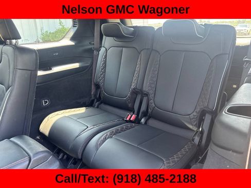 Used 2023 Jeep Grand Cherokee L Summit AWD/4WD image 11