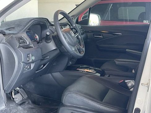 Used 2021 Honda Pilot Touring image 15
