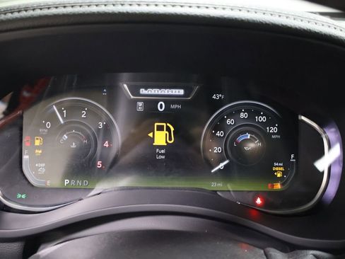 New 2026 RAM 2500 Laramie AWD/4WD image 26