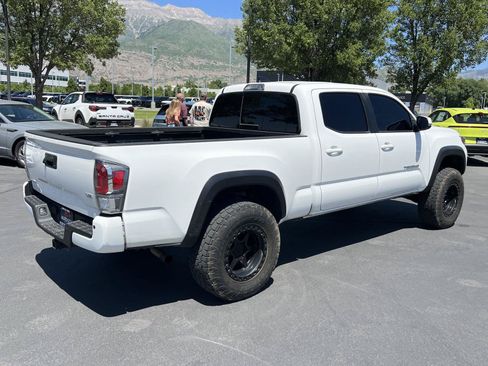 Used 2023 Toyota Tacoma TRD Off-Road w/ Advanced Technology Package AWD/4WD image 7
