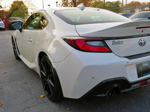 Used 2023 Toyota GR86 Premium image 34