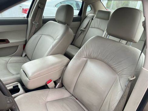 Used 2005 Buick LaCrosse CXL w/ Gold Convenience Package FWD image 12