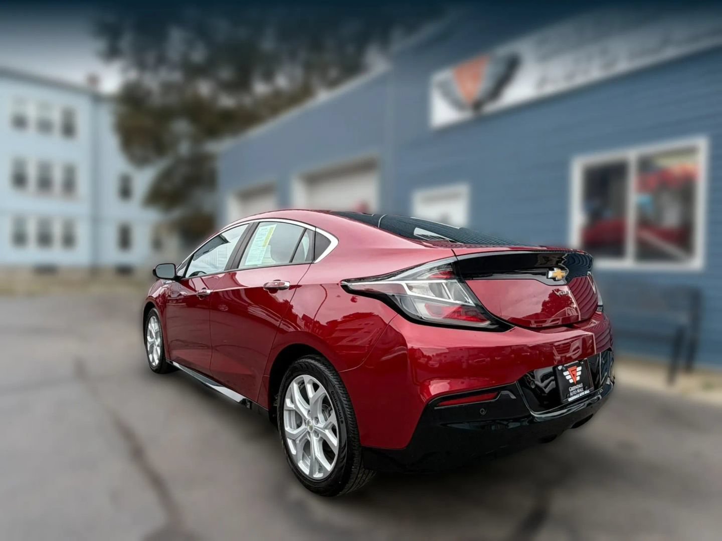 Used 2018 Chevrolet Volt Premier w/ Driver Confidence Package FWD image 5