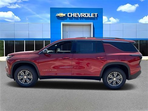 New 2026 Chevrolet Traverse LT w/ LPO, Floor Liner Package image 6