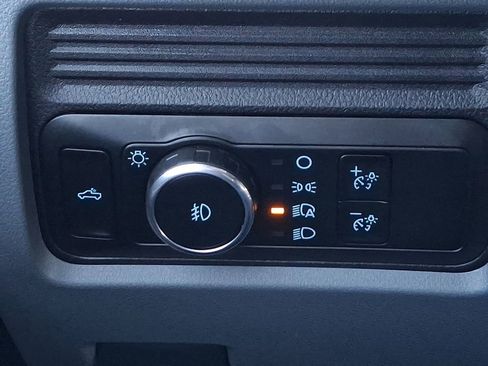 Used 2025 Ford F350 XLT w/ FX4 Off-Road Package image 25