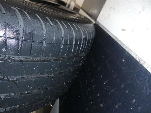 Used 2020 Tesla Model Y Long Range image 26