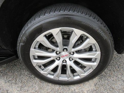 Used 2022 GMC Yukon Denali image 11