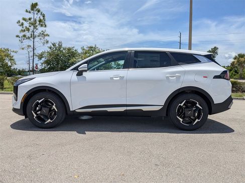 Certified 2026 Kia Sportage EX image 8