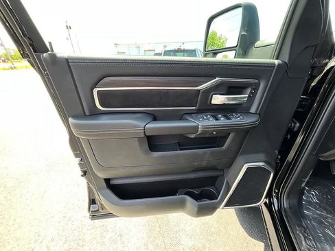 New 2026 RAM 2500 Laramie w/ Night Edition AWD/4WD image 11