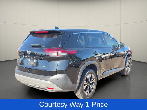 Used 2021 Nissan Rogue SV FWD image 9