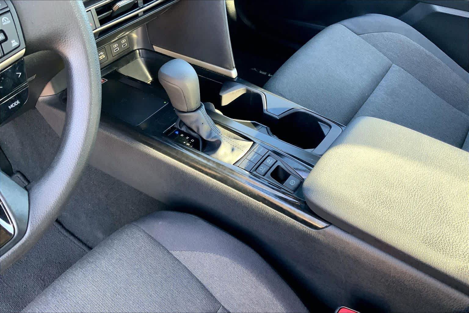 Used 2025 Toyota Camry LE FWD image 17