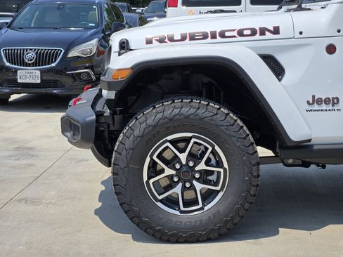 New 2025 Jeep Wrangler Unlimited Rubicon image 9