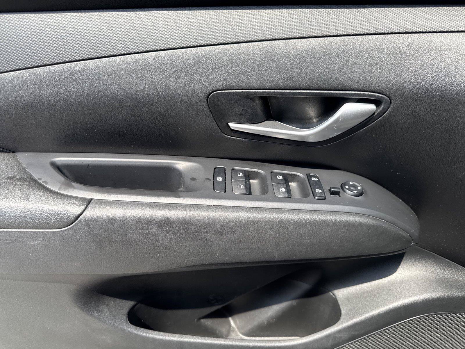 Used 2023 Hyundai Tucson SEL AWD/4WD image 16