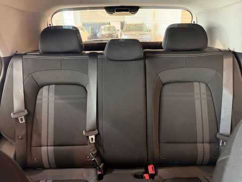 Used 2026 Hyundai Venue SEL FWD image 37
