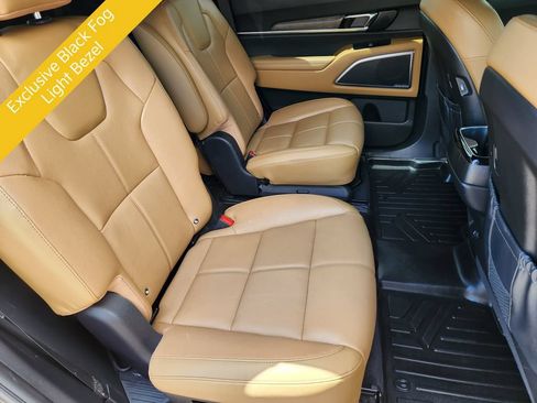 Certified 2022 Kia Telluride SX w/ Nightfall Edition Package AWD/4WD image 20