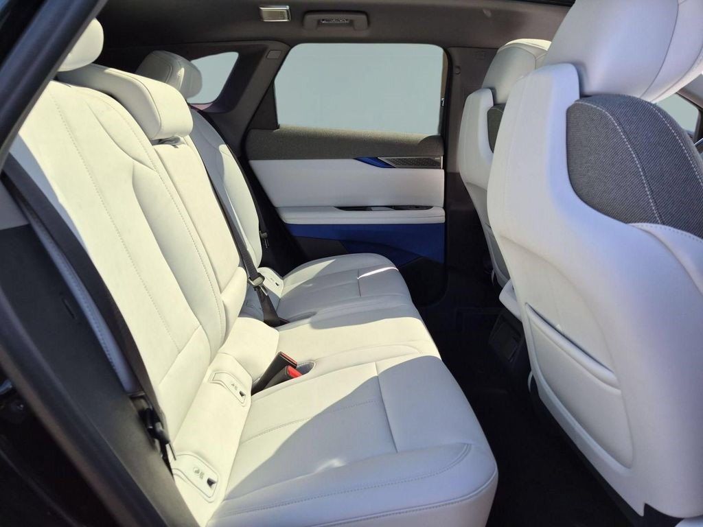 Certified 2026 Cadillac Optiq Sport 1 RWD image 20