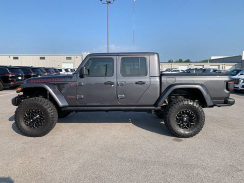 Used 2021 Jeep Gladiator Rubicon AWD/4WD image 3