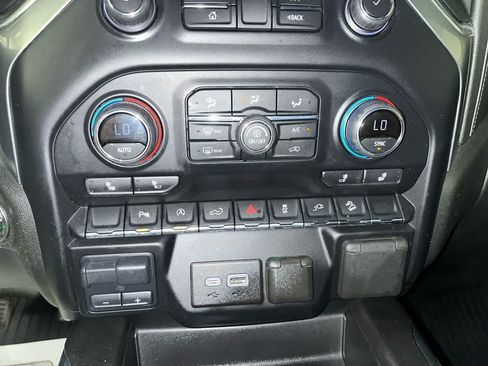 Used 2021 Chevrolet Silverado 1500 LT Trail Boss w/ Convenience Package II AWD/4WD image 21