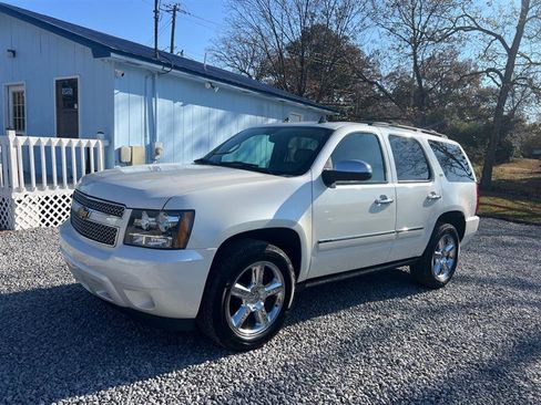 Used 2012 Chevrolet Tahoe LTZ image 2
