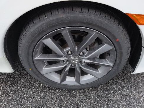 Used 2020 Honda Civic EX image 18