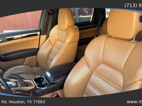 Used 2011 Porsche Cayenne S image 20