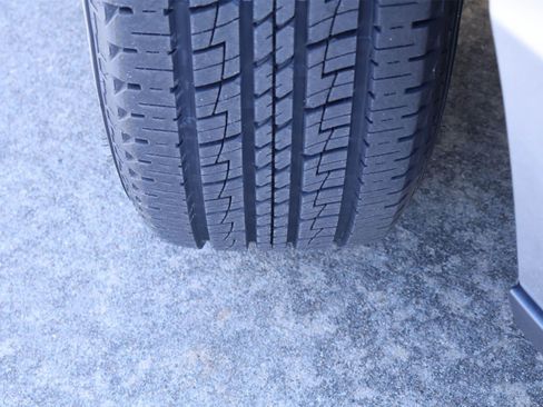 Certified 2018 Acura MDX FWD image 30