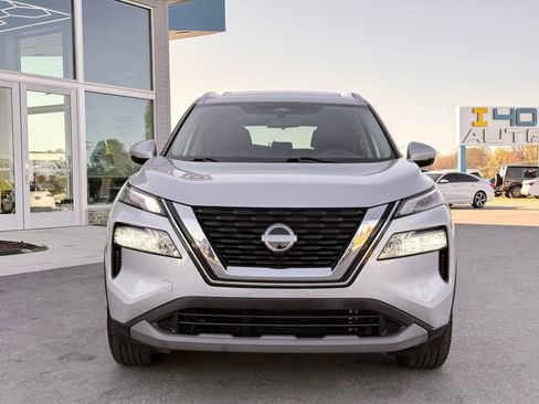 Used 2022 Nissan Rogue SV w/ SV Premium Package image 7