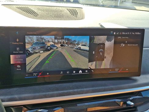 Certified 2024 BMW X5 xDrive50e w/ Premium Package image 19