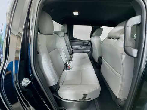 Certified 2025 Toyota Tacoma SR5 AWD/4WD image 25