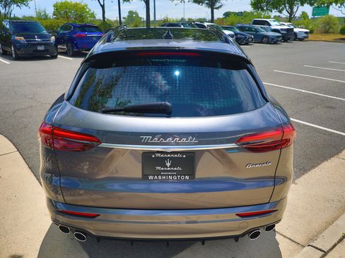 New 2024 Maserati Grecale GT image 6
