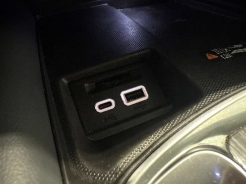 Used 2023 Buick Enclave Essence w/ LPO, Floor Liner Package FWD image 23