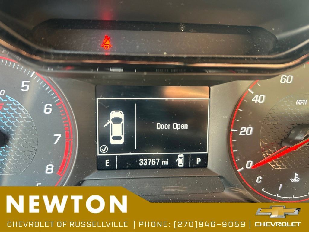 Used 2025 Chevrolet Trax RS w/ Driver Confidence Package FWD image 7