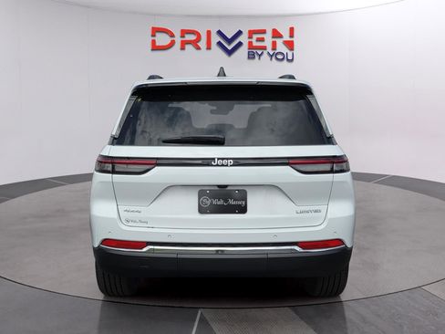 New 2025 Jeep Grand Cherokee Limited w/ Trailer Tow Package image 7