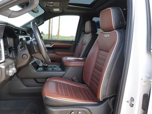 Used 2022 GMC Sierra 1500 Denali Ultimate AWD/4WD image 11