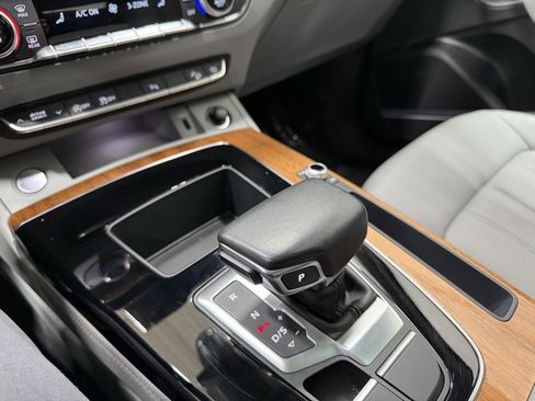 Used 2022 Audi Q5 2.0T Premium Plus image 31