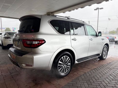 Used 2021 Nissan Armada SL w/ Captain's Chairs Package image 8