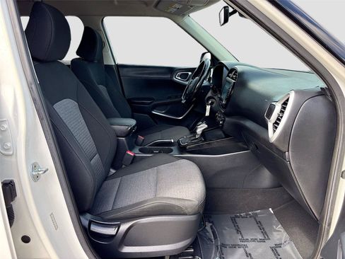 Used 2020 Kia Soul GT-Line FWD image 25