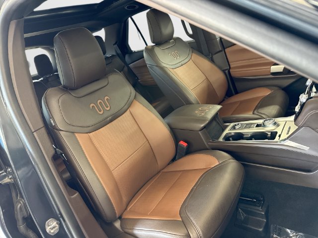 Used 2022 Ford Explorer King Ranch w/ Premium Technology Package AWD/4WD image 31